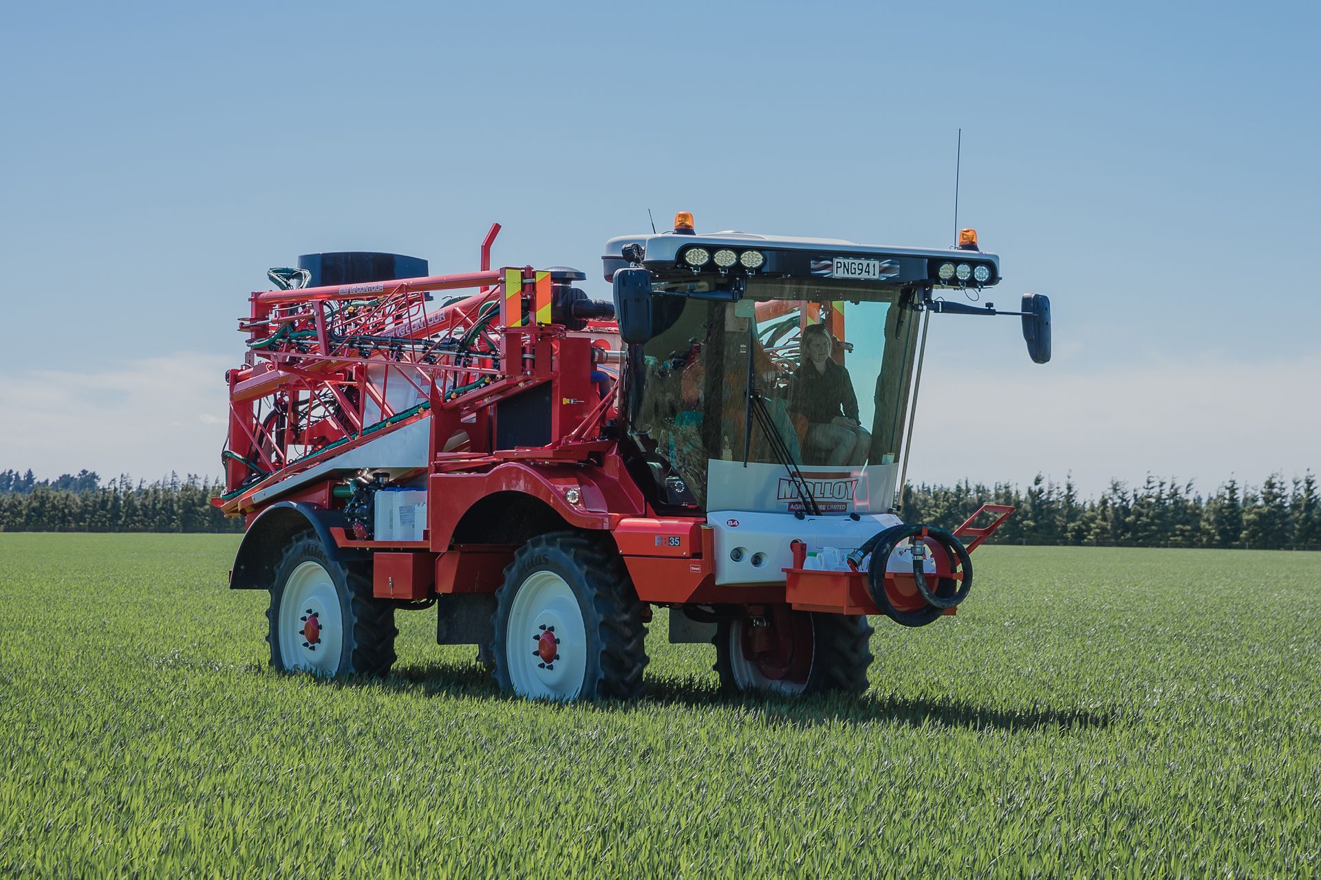 a-bateman-rb35-crop-sprayer-in-new-zealand a bateman rb35 crop sprayer in new zealand