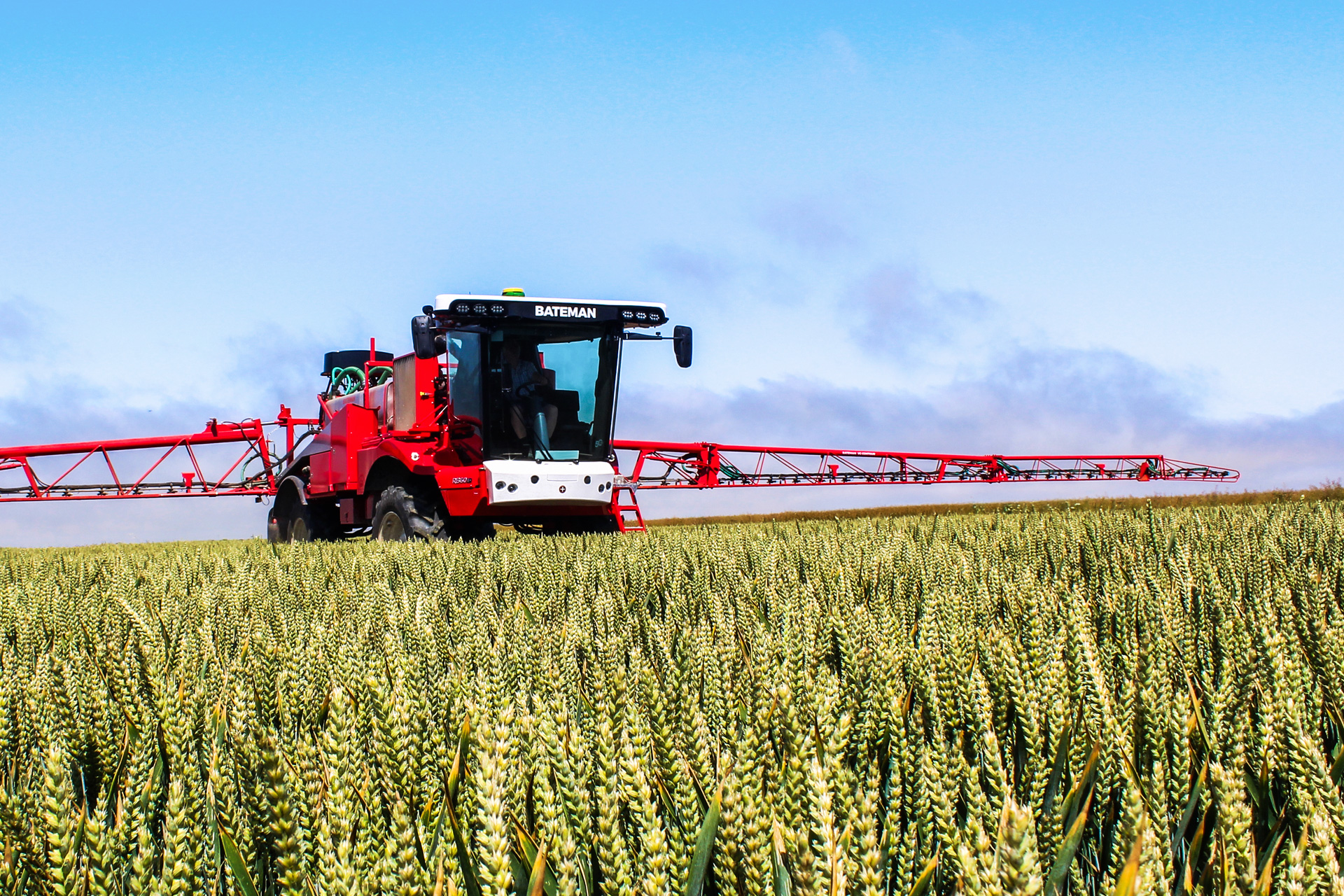 bateman-rb60-crop-sprayer-in-wheat-field Bateman RB60 crop sprayer in wheat field