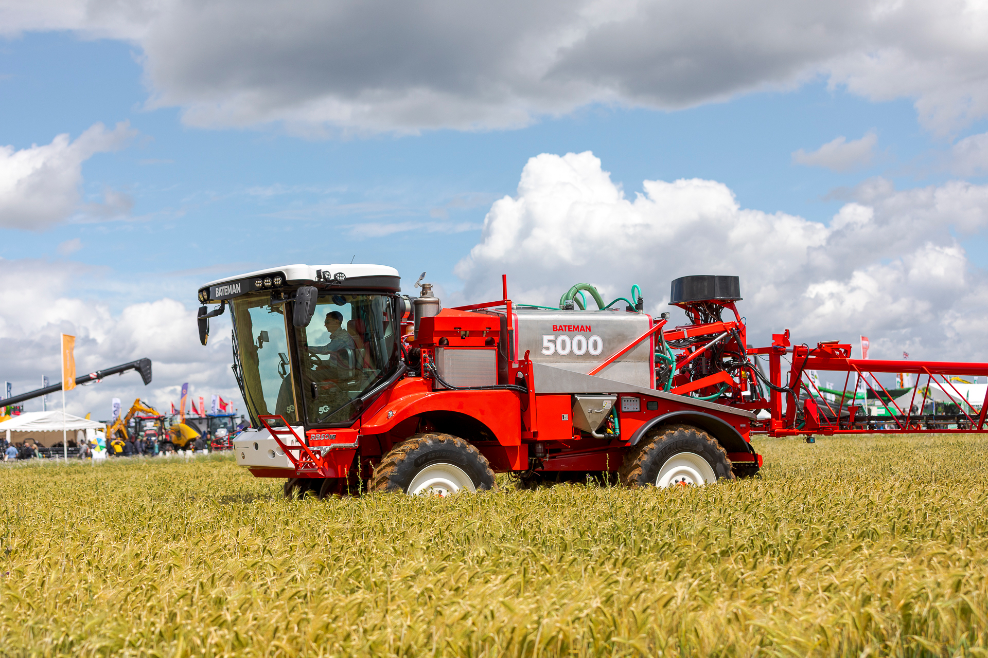the-bateman-rb50-being-put-through-its-paces The Bateman RB50 crop sprayer being put through its paces